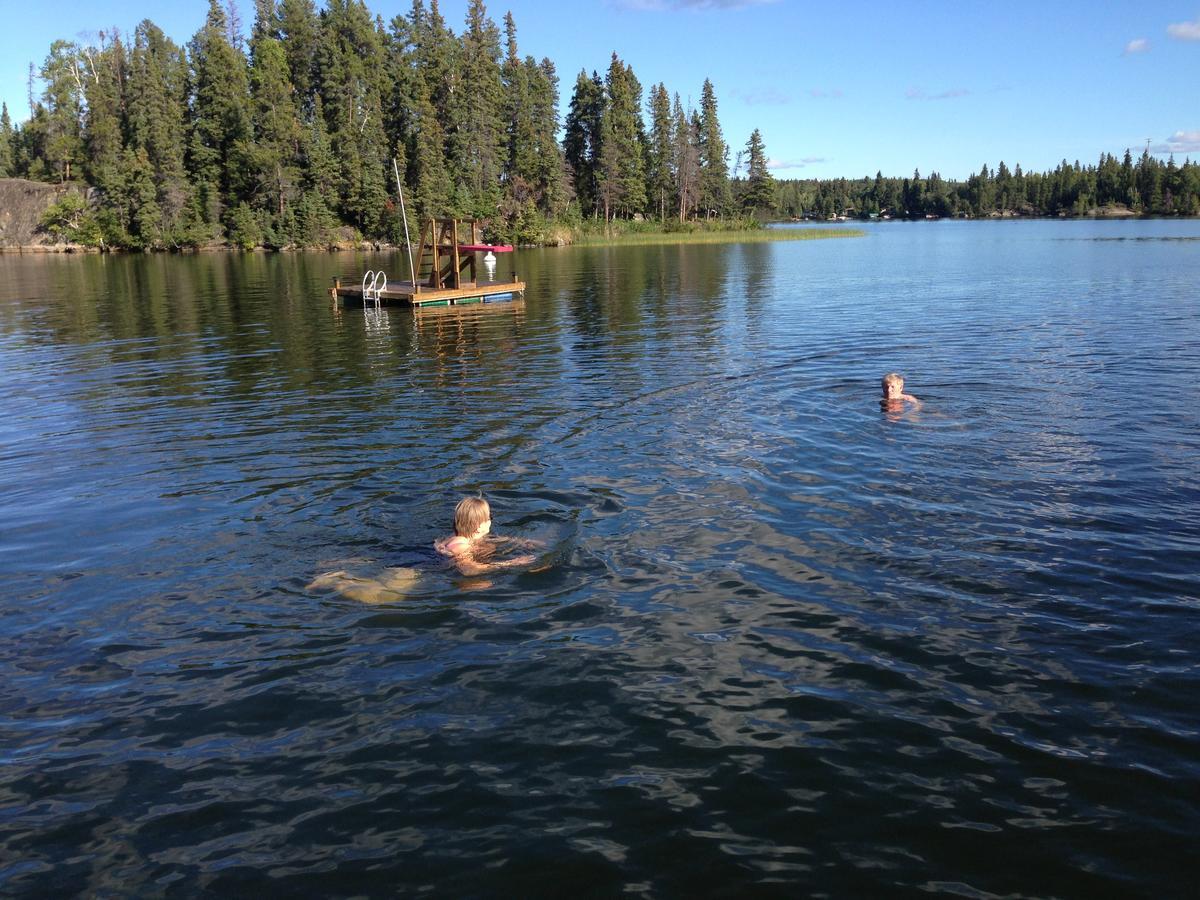 Bakers Narrows Lodge And Conference Center Flin Flon Luaran gambar